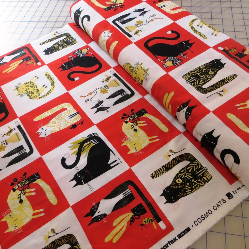 Quintal ~ Cosmo Cats Red Patchwork por Benartex ~ $3.99 Envio QUALQUER Quantidade de Tecido - Imagem 2 de 4