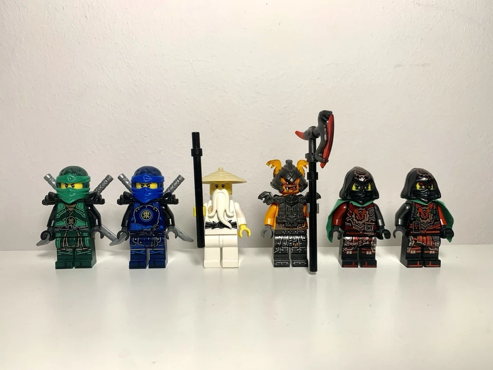 LEGO Ninjago 70626 Dawn of Iron Doom, photo 3 of 5
