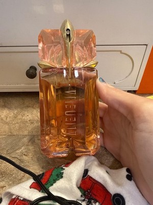 Mugler Alien Flora perfume 