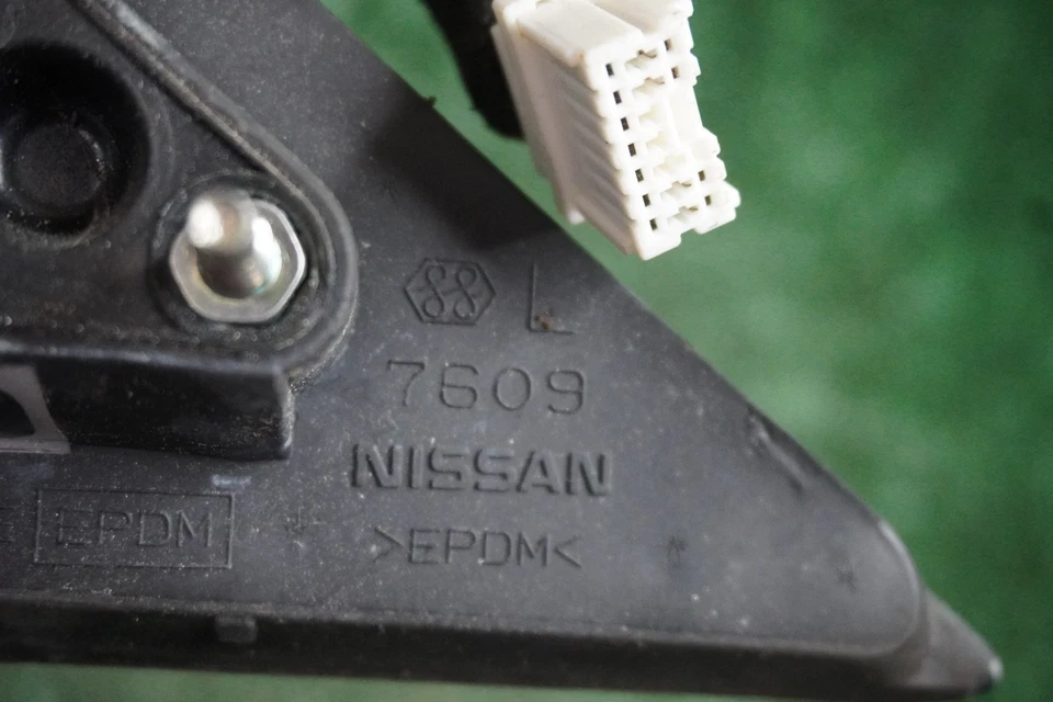 2003 2004 2005 2006 2007 INFINITI FX35 со стороны водителя левая дверь зеркало OEM 7609 - Изображение 4 из 4