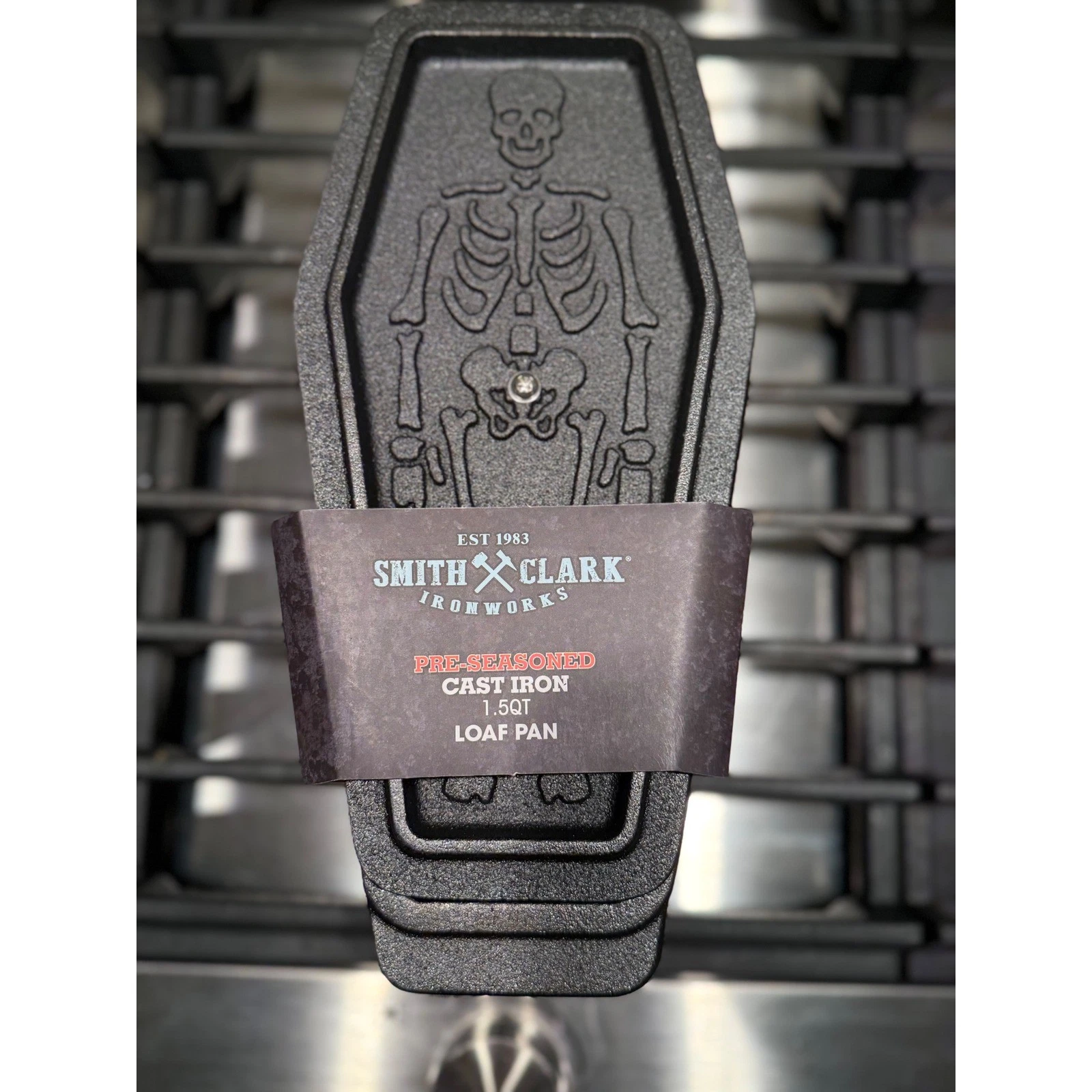 Smith & Clark Ironworks Skeleton Coffin Cast Iron Loaf Pan Halloween Baking
Opens in a new window or