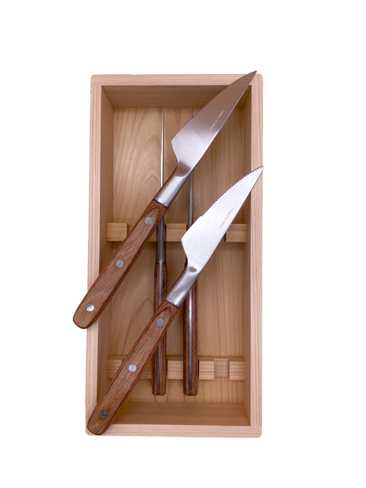 Handmade 4-Piece Japanese Steak Knife Set | Raikou
Opens in a new window or tab