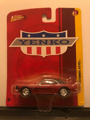 ミニカー Johnny Lightning 1968 Yenko Camaro 1/64 JOHNNY LIGHTNING 1968 YENKO CHEVROLET CAMARO S/C 427 RED