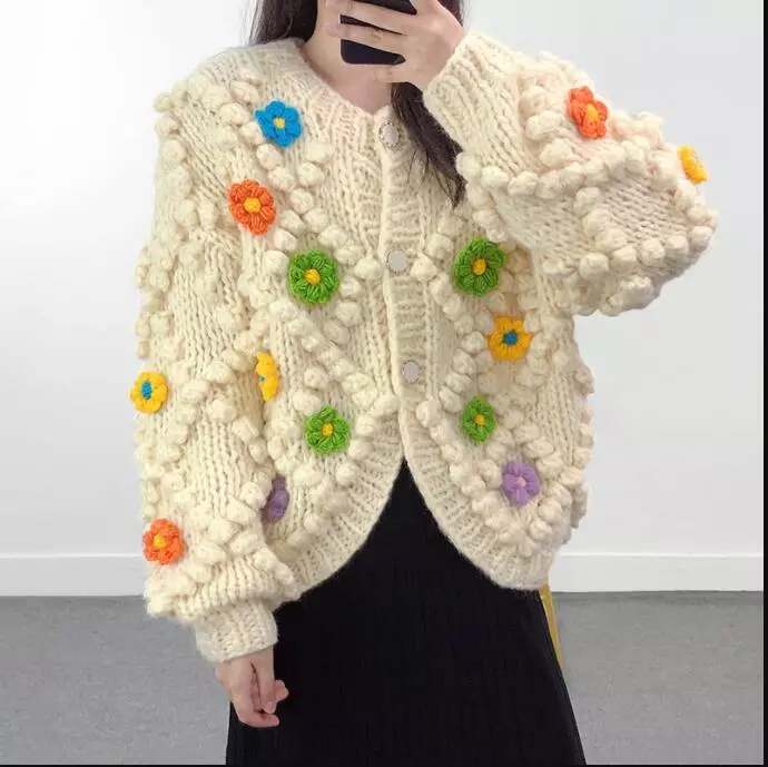 Cardigan pompom deals