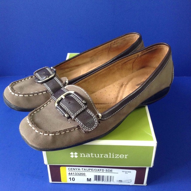 naturalizer suede loafers