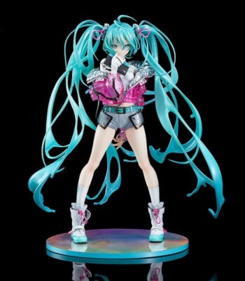 Vocaloid Hatsune Miku With SOLWA 1:7 Scale Statue **Authentic!!** Sealed
