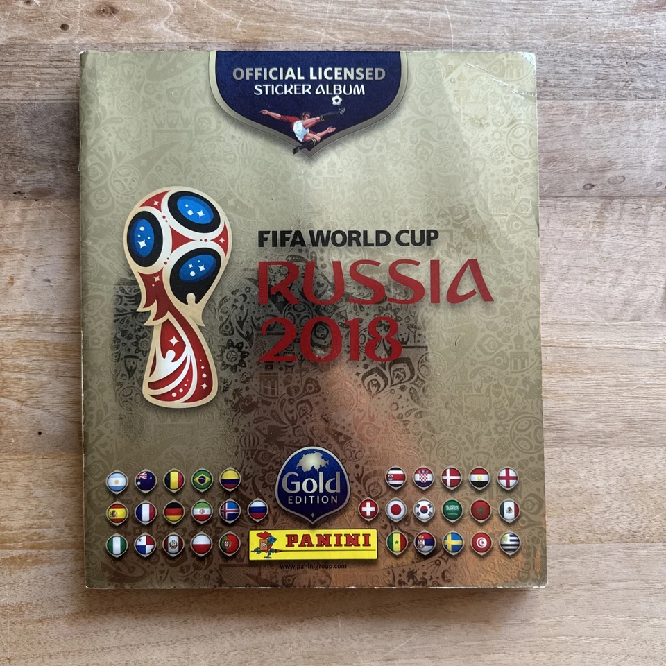Panini WM/WC 2018 Suisse Gold Edition komplettes Album mit allen Sticker. - Bild 1 von 4