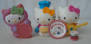 Hello Kitty Lot of 5 Plastic Figures - Plate - Cup