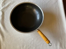 MIRRO Non-stick 11" Wok w/ Wood Handle #54221-1330 Hanging Hook • USA Made.