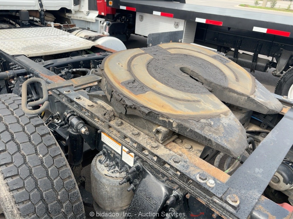 2016 Freightliner Cascadia T/A Daycab Semi Truck Tractor DD13 A/T A/R bidadoo