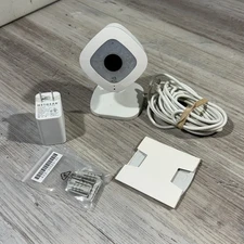 Netgear Arlo Q VMC3040 Alexa-Enabled Day Night Audio 1080p Cube Camera White