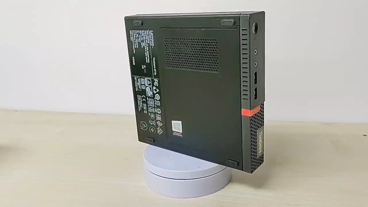Lenovo ThinkCentre M710q Tiny PC i5 7400T 2.4GHz 8GB RAM 256GB SSD