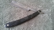 OLD VINTAGE WADE  BUTCHER STRAIGHT RAZOR HOLLOW GROUND MEDIUM SIZE ODD MARKING 