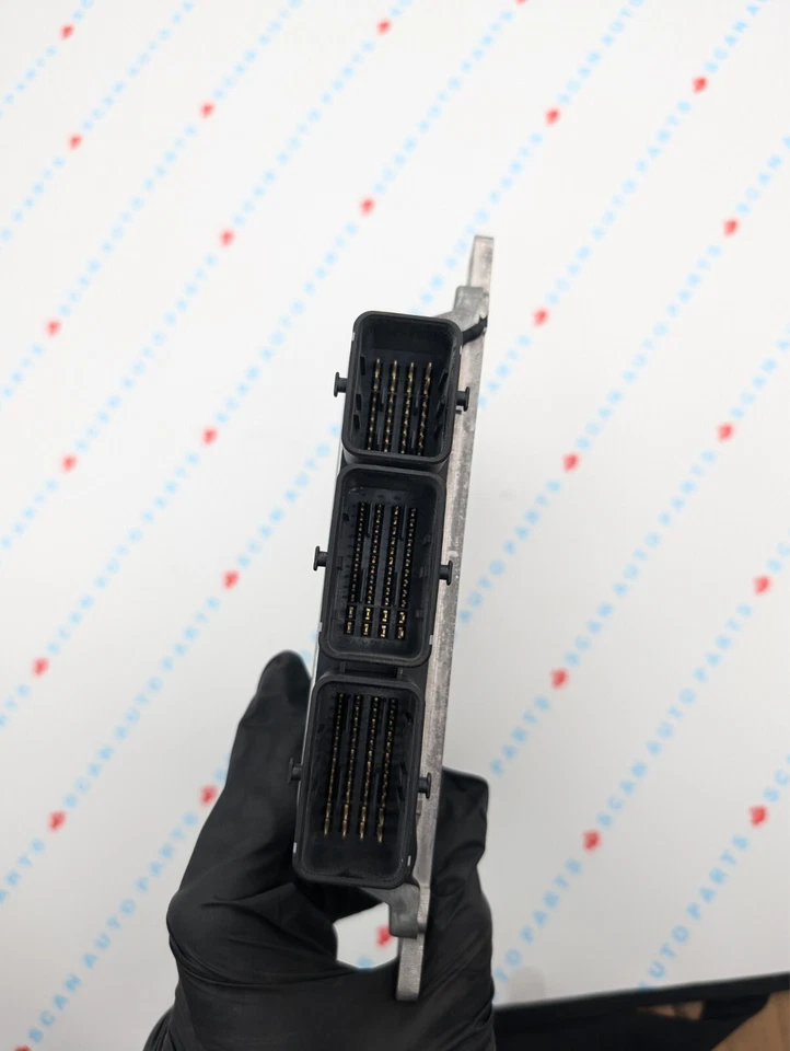 Used 2007 Infiniti G35 Hitachi MEC100090E1 ECU MEC100-090E1 6Y12 - Image 3 of 3