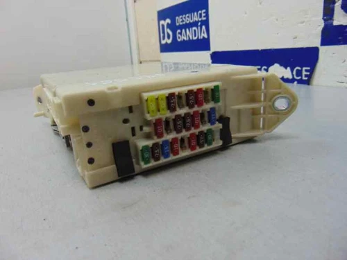 82730-53050 Caja Reles/Fusibles para LEXUS IS (DS2/IS2) 250 V6 2007 185065 - Imagen 3 de 10