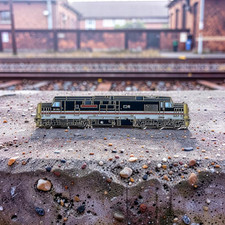 Class 37 ' Mary Queen of Scots', enamel pin badge. 6cm