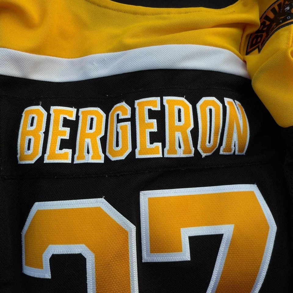 Camiseta deportiva Patrice Bergeron Boston Bruins réplica local juvenil jugador - talla L/XL Foto 3 de 4