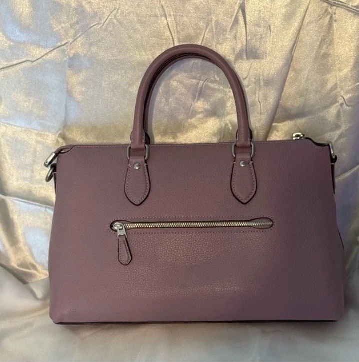 Cartera Coach Georgia lavanda nueva con etiquetas con correa bandolera y herrajes plateados nueva con etiquetas Foto 4 de 4