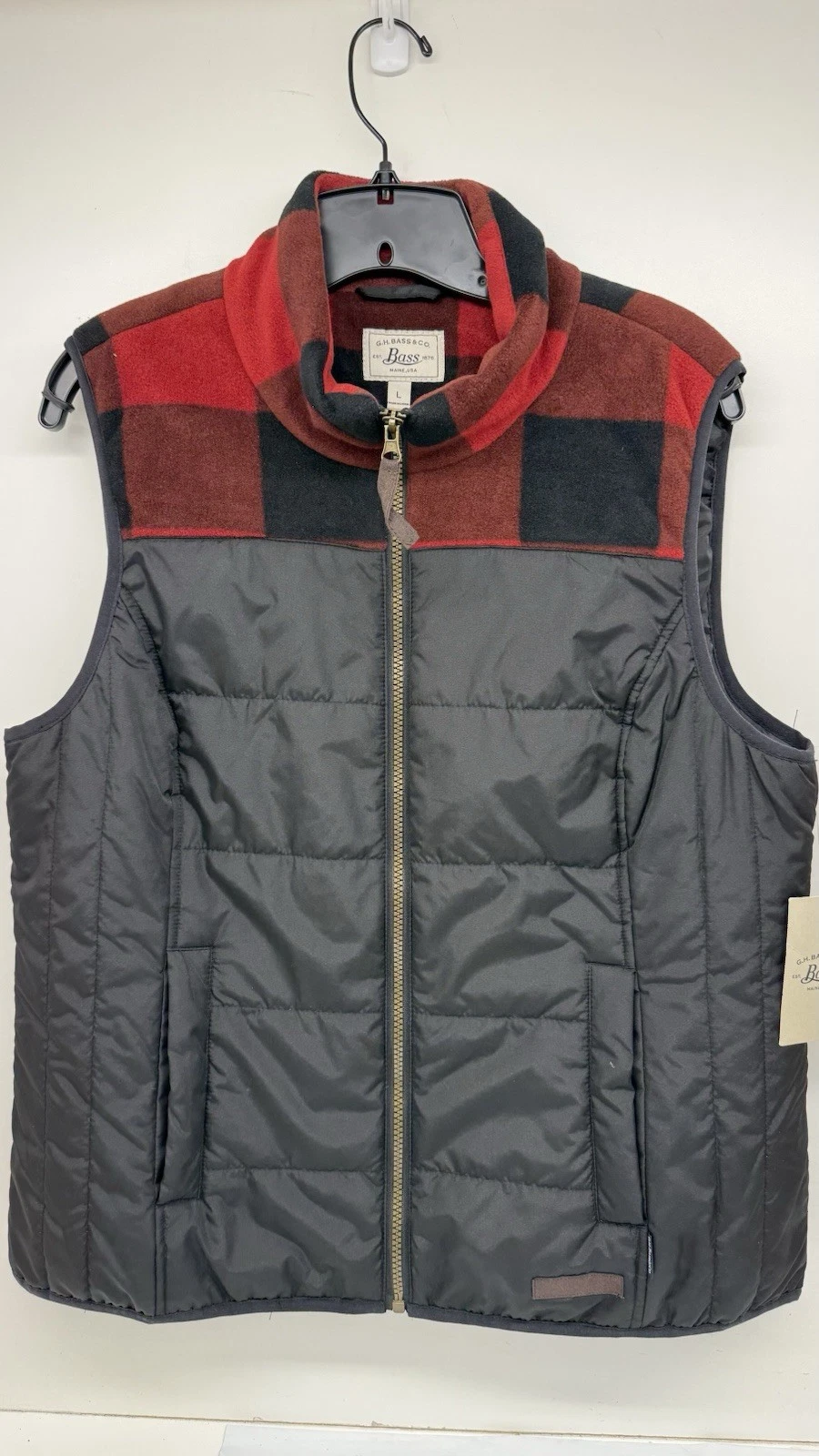 GH Bass Black Fishing Puffer Vest With Red Plaid Yoke Zip Up For Men’s Size L
Opens in a new window