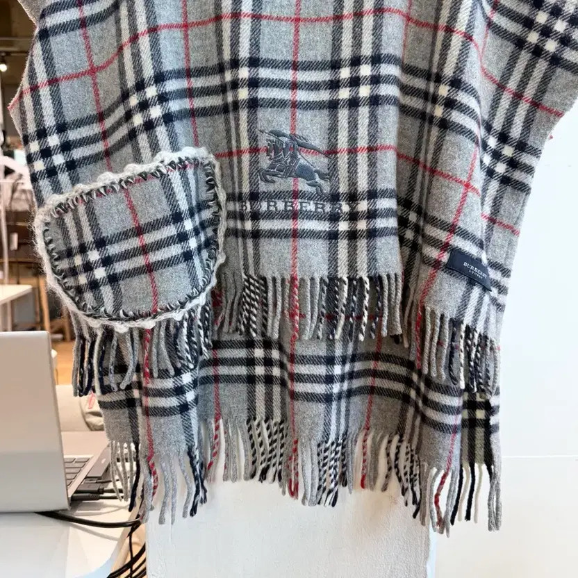 Burberry Grey Nova Check Wool Cape - Lightly Used thumbnail 5