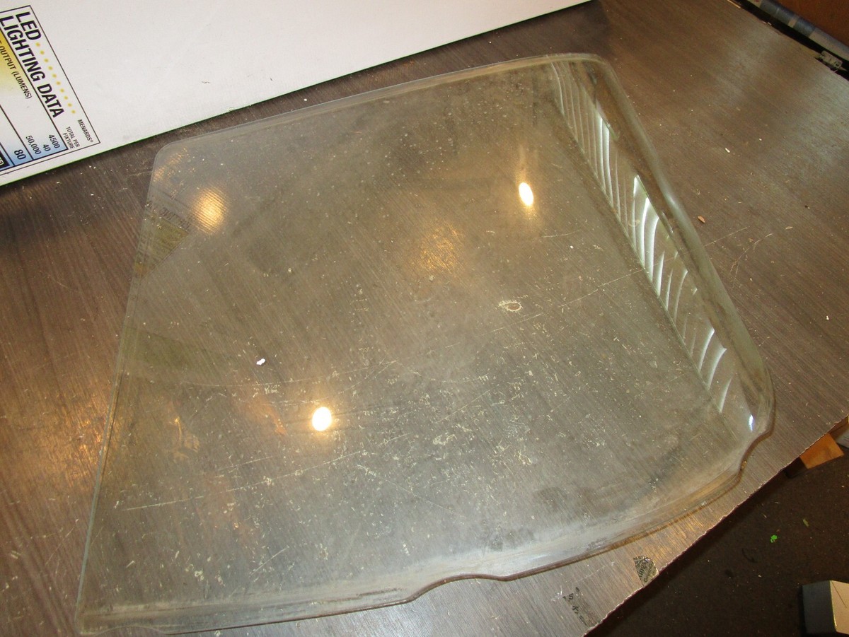 07 SEADOO CHALLENGER 180 215 WINDSHIELD PORT/PASSENGER (LEFT