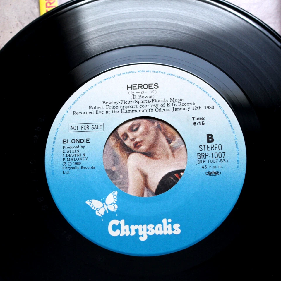 ORIGINAL 1980 BLONDIE AUTOAMERICAN LP + PROMO DAVID BOWIE HEROES 7" VINYL 45 NM - Image 3 of 4