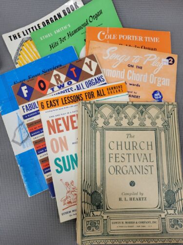 Vintage Organ Sheet Music and Song Books, Lot of 8 Church & Secular Music  - Afbeelding 1 van 10