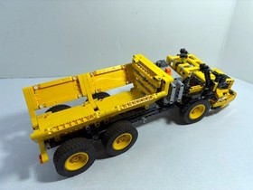Lego Technic: Construction: Hauler 8264 (2009) Retired. Motorized.