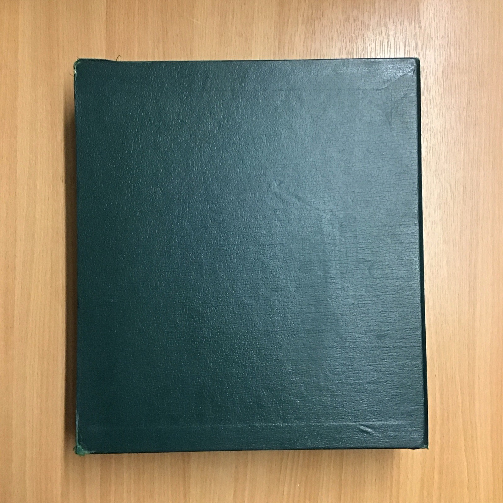 Stanley Gibbons Philatelic Album With Slipcase No Leaves 