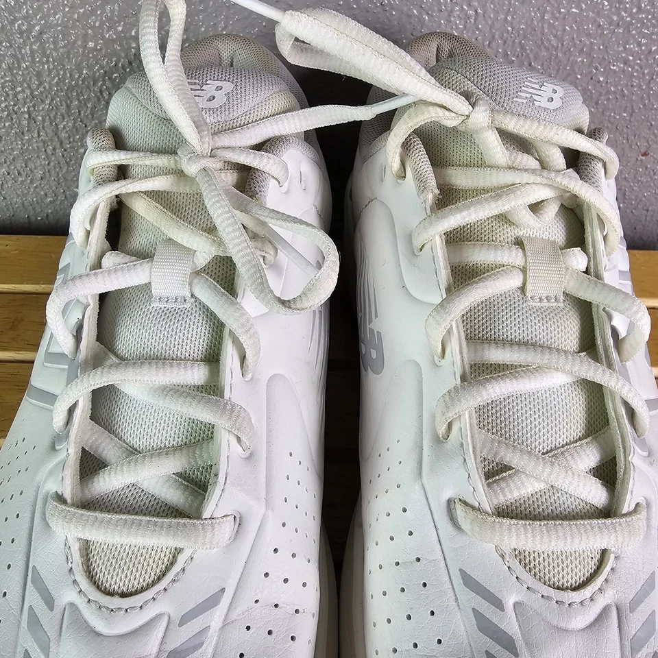 New Balance 696 v5 Hard Court Women's Size 12 White Tennis Shoes WCH696W5 - Image 4 of 4