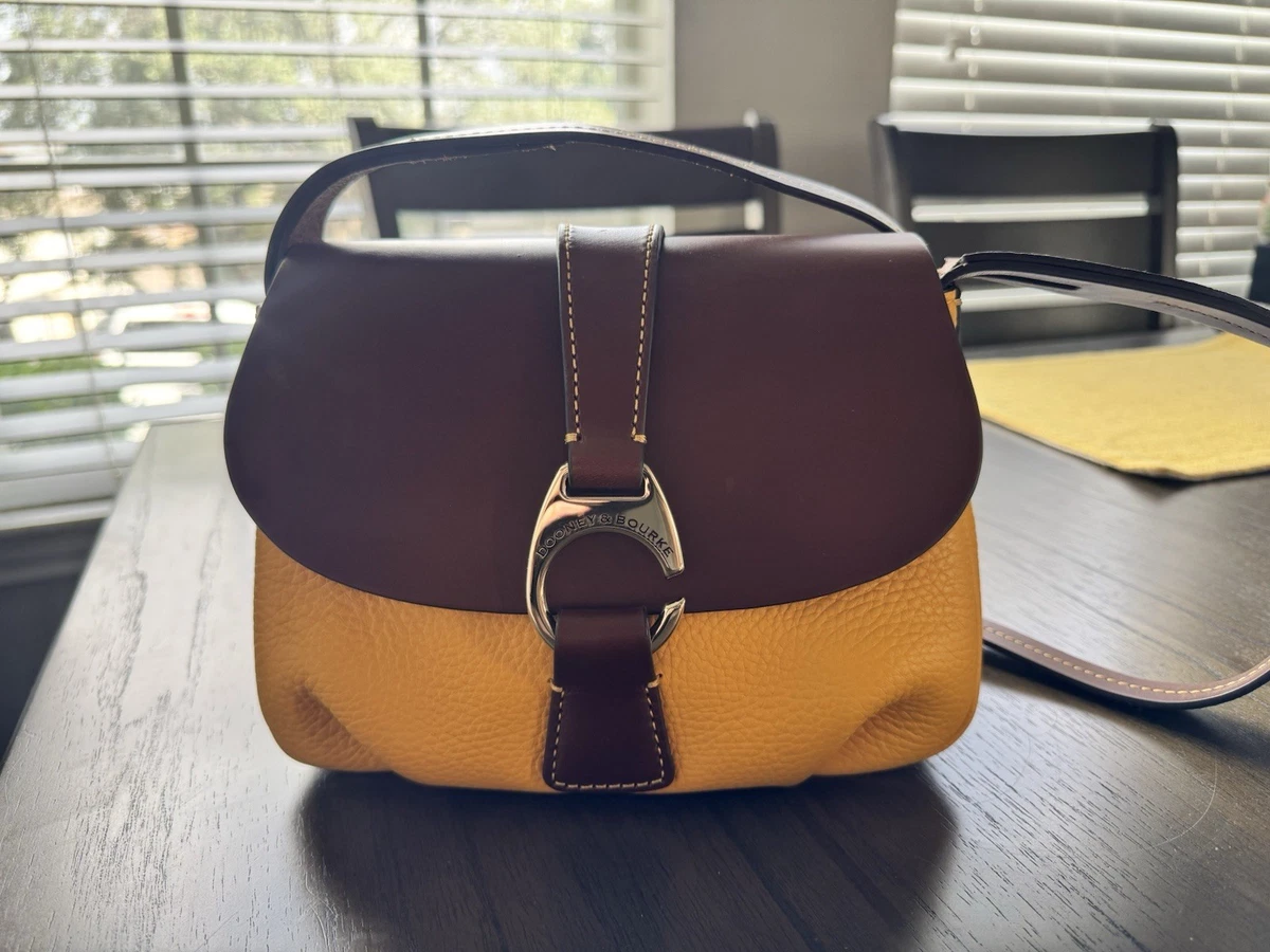 ⭐️未使用⭐️Dooney&Bourke レザーケース/イエロー/ヴィンテージ