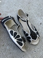 Joyfolie Mari Black Tan Embellished T-strap Shoe Girls Size 3 Scallop Open Toe