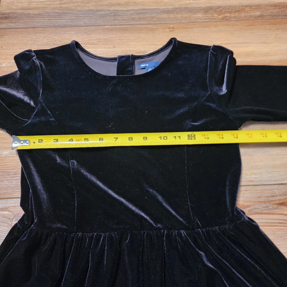 Vestido Gap Niñas XXL Negro Terciopelo Manga Larga GAPKids Foto 3 de 4