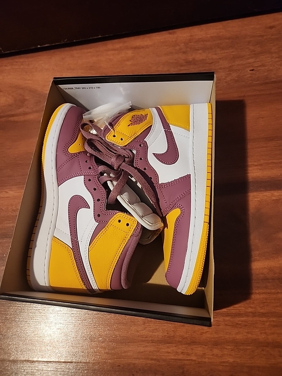 Air Jordan 1 Retro High OG GS Brotherhood Gold Bordeaux 575441 706 - SIZE 4.5Y Jordan 1 Retro High OG Brotherhood (GS) - 575441-706 - US main image 4