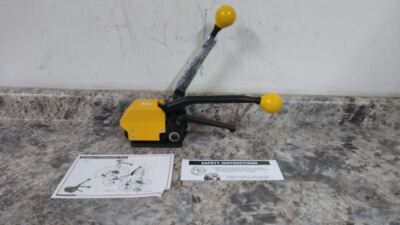 Camion remorque volumétrique Iveco S-way GNL DHL, Jaune - Herpa 315890 - 1/ 87