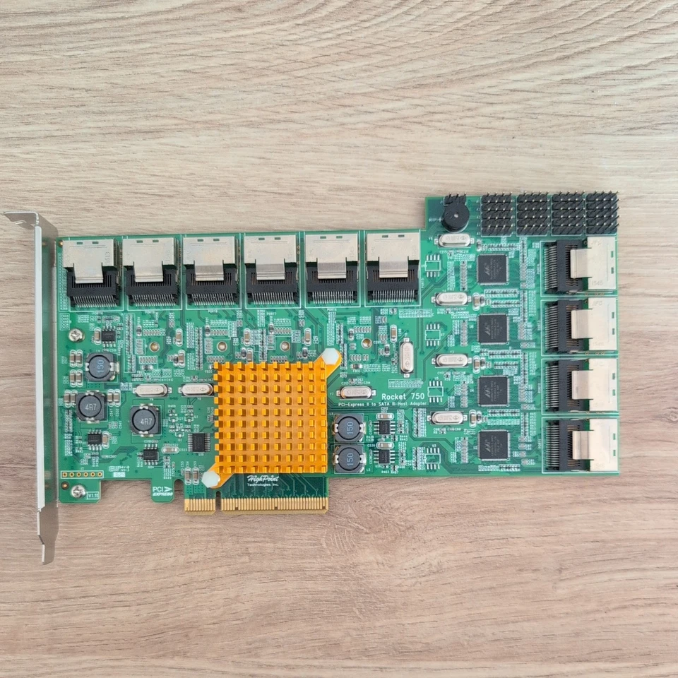 Carte Highpoint Rocket 750 PCIe - 40x disque contrôleur 6Gbs SATA  - Photo 1/3