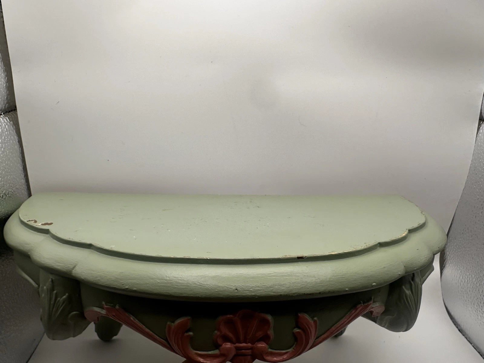 Made in U.S.A. Plastic Gilded Wall Hanging Shelves 1983 & 1992 A9