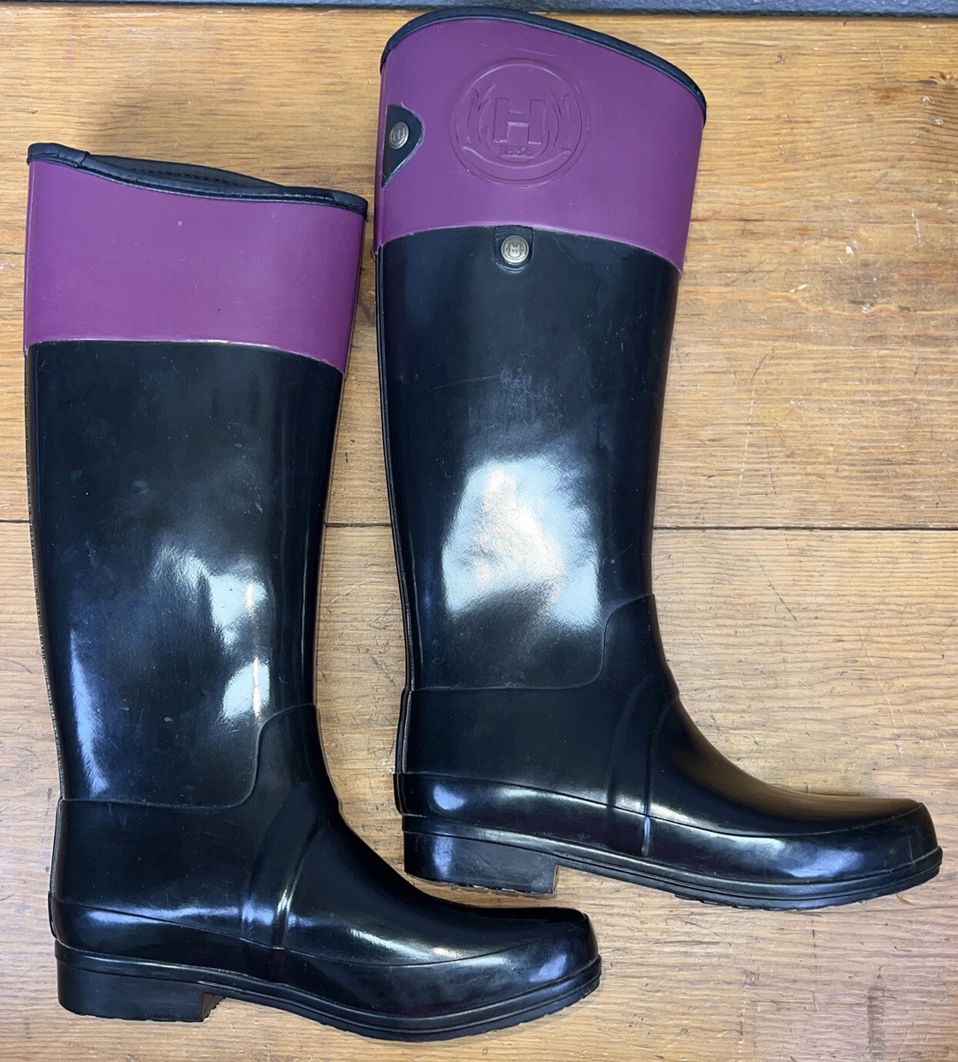 Hunter SANDHURST Carlyle Black Purple Rubber Riding Rain Boots