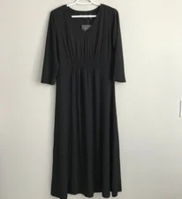 Attitudes by Renee Petite Smockwaist V-Neck Maxi Dress - Black (Sz PS) a627439 