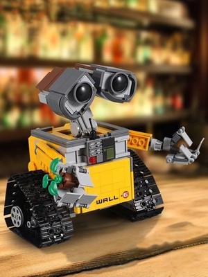 RETIRED 2015 GENERIC WALL-E 21303 Complete Set 677 Pieces | No Box