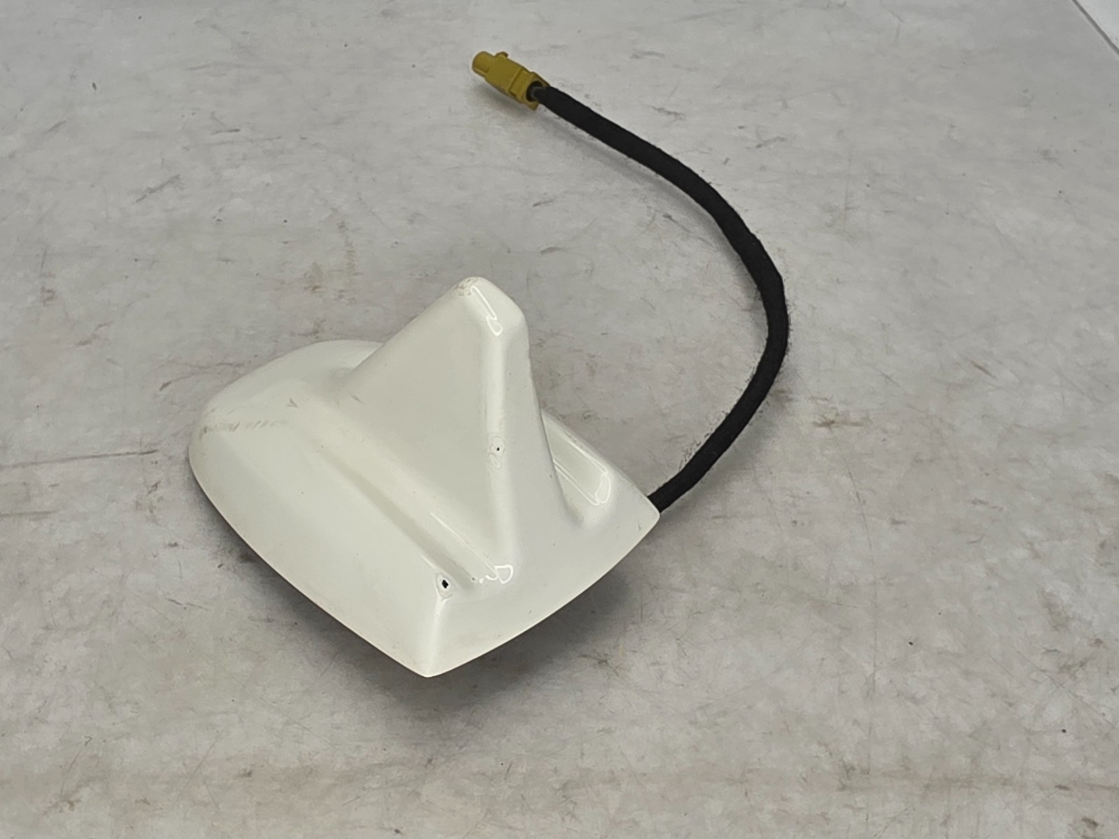 Maserati Quattroporte 2014-2017 Antenna