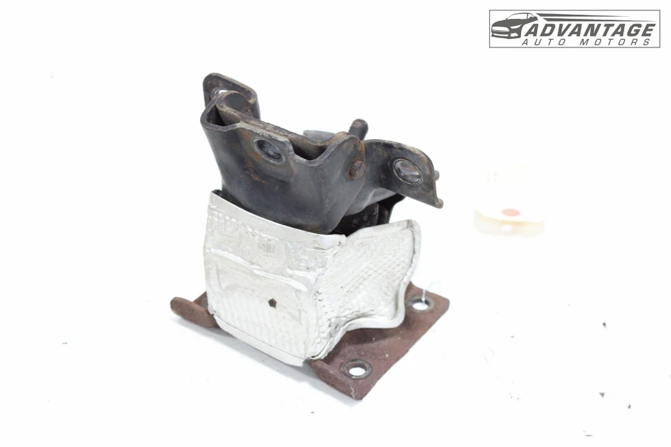 2017-2019 CHEVROLET SILVERADO 2500 HD ДВИГАТЕЛЬ ПРАВЫЙ БОКОВОЙ КРОНШТЕЙН КРЕПЛЕНИЯ OEM - Изображение 3 из 4