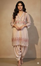 Agha Noor 3 Piece: Kurta  Slip  Shalwar  Size medium  Embroidered Roses