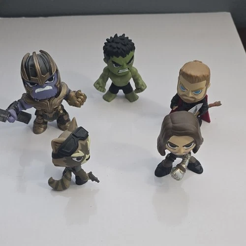 Funko Marvel Mystery Minis Vinyl Figures: Thanos, Hulk, Thor, Rocket Raccoon (5)