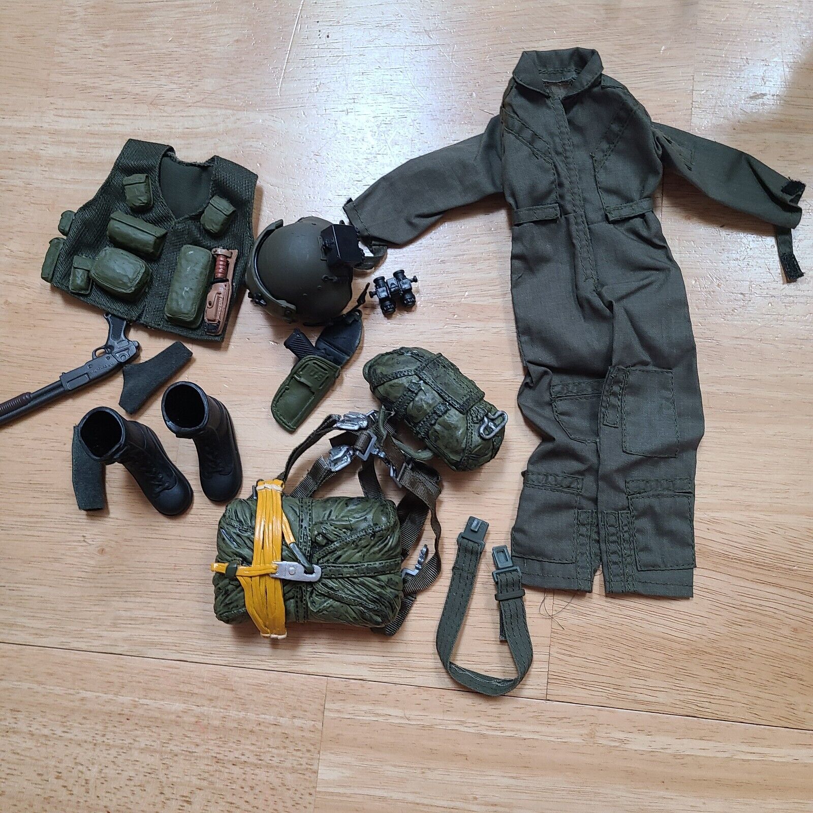 Ultimate soldier 21st century toys HALO Jumper 1/6 scale uniform lot 