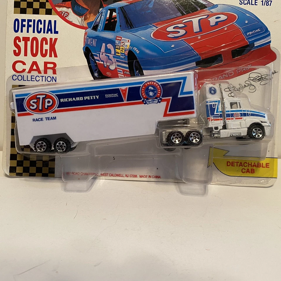 Road Champs Richard Petty Team Transporter HO Scale Unpunched Card - Image 3 of 4