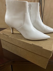 steve madden kitten heel boots