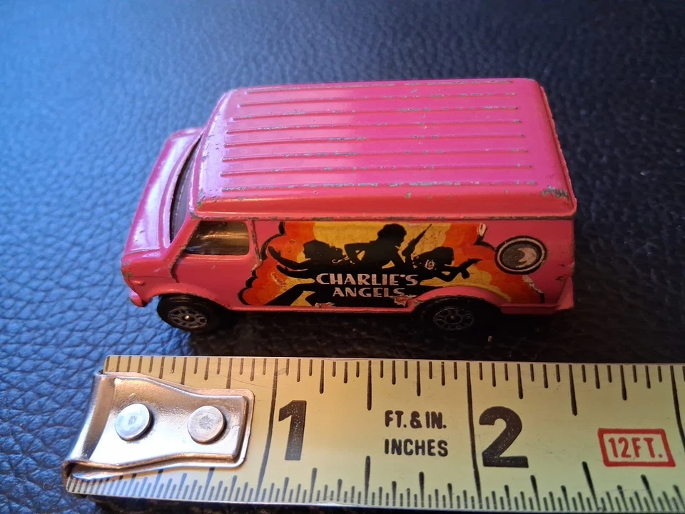 CORGI JUNIORS CHARLIES ANGELS U.S. VAN 1977 GREAT BRITAIN - Image 4 of 4