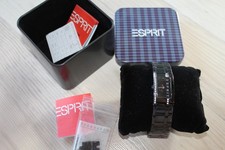 Esprit Damenuhr defekt an Bastler inkl. Geschenkdose und Kissen schwarz
