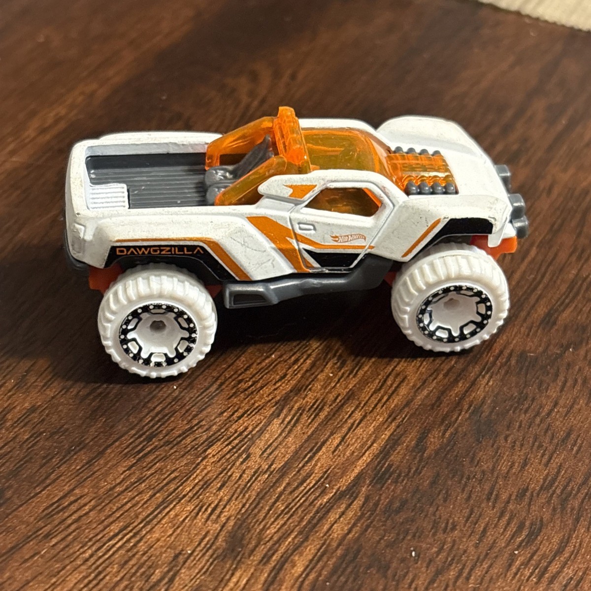 ゆうや様　H 11 ホワイト Hot Wheels: Dawgzilla DHP18. White. . B108 | eBay